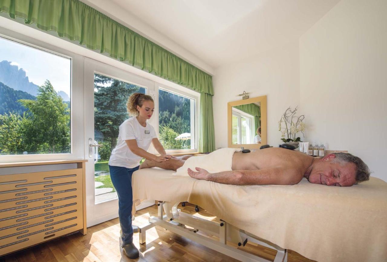 Diamant Spa Resort Santa Cristina Val Gardena Exteriör bild